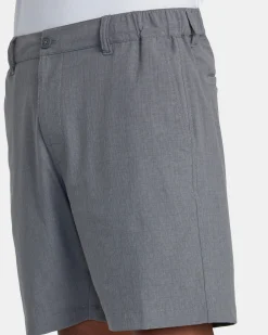 RVCA Shorts / Hybrids><noscript><img width=