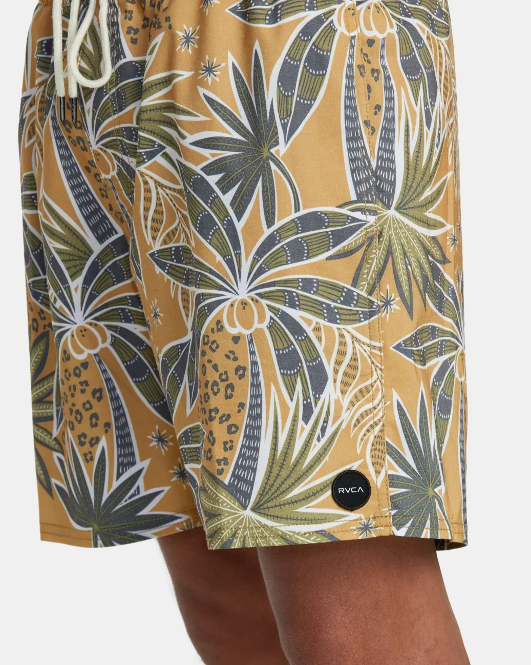 RVCA 16"-17" Outseam>BARNES ELASTIC WAIST 17" BOARDSHORTS