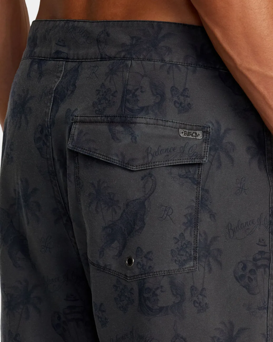 RVCA Boardshorts / Trunks|16"-17" Outseam>CHEFS KISS 16" BOARDSHORTS