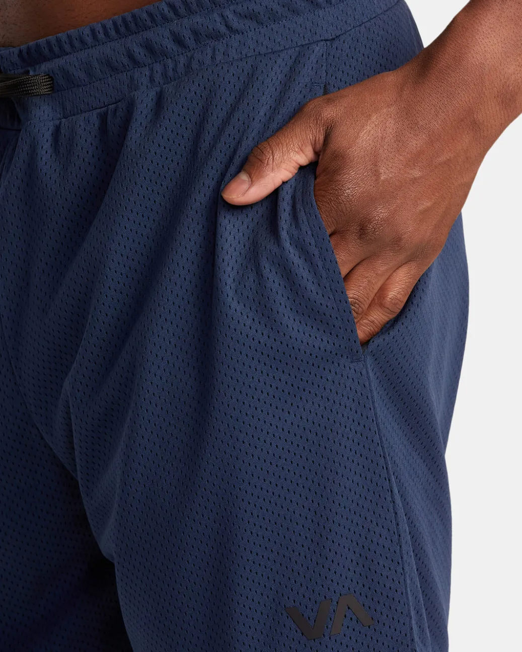 RVCA Shorts / Hybrids>COURT 18" SHORTS