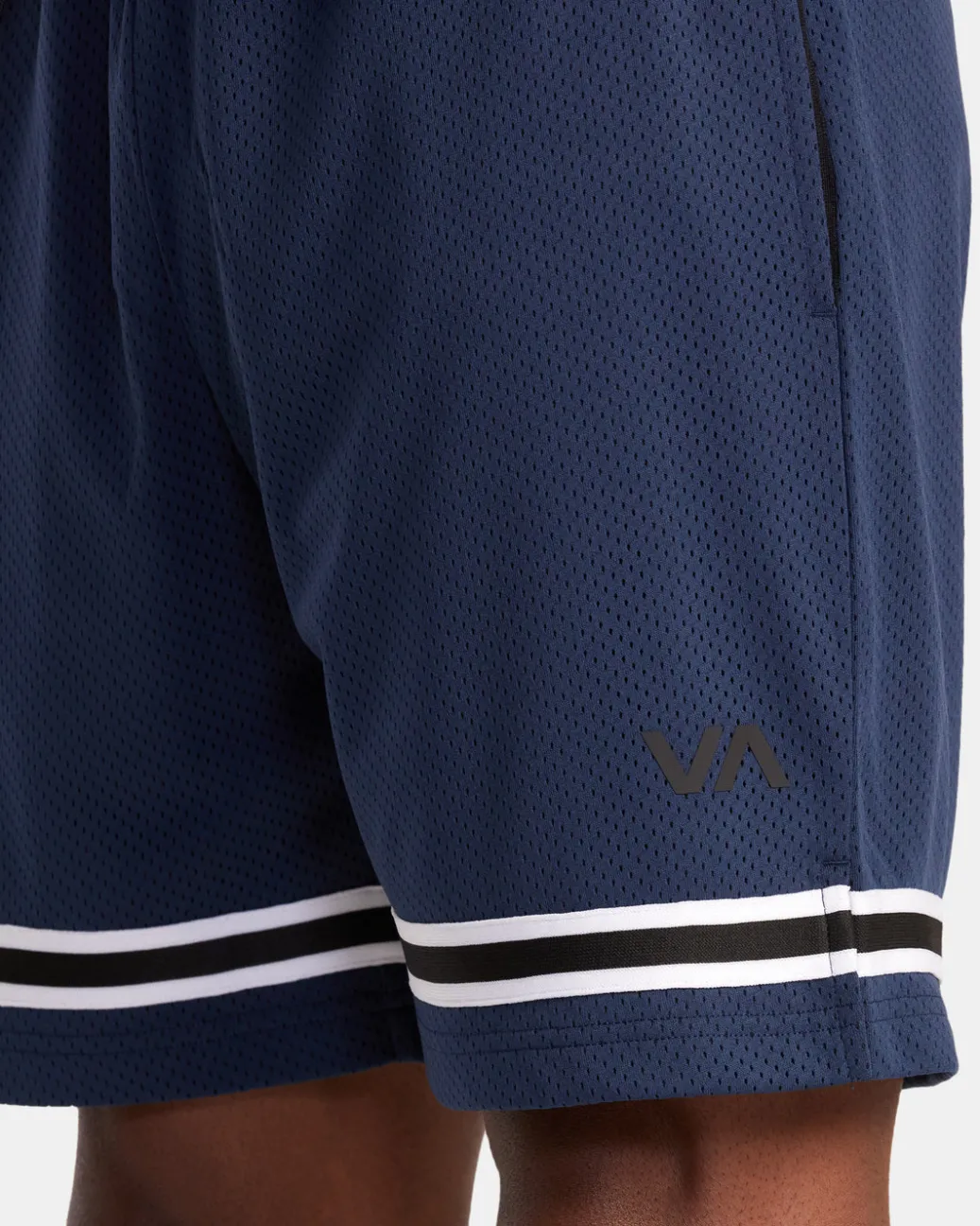 RVCA Shorts / Hybrids>COURT 18" SHORTS