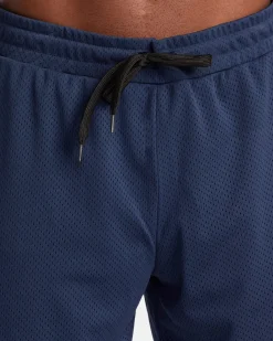 RVCA Shorts / Hybrids><noscript><img width=