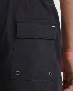 RVCA Shorts / Hybrids><noscript><img width=