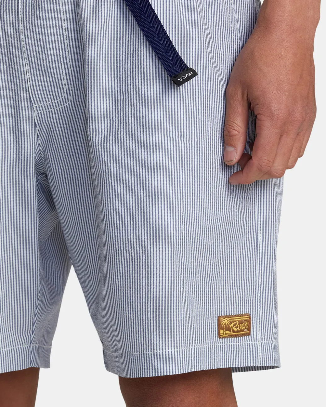 RVCA Shorts / Hybrids>EXOTICA 18" ELASTIC WAIST SHORTS