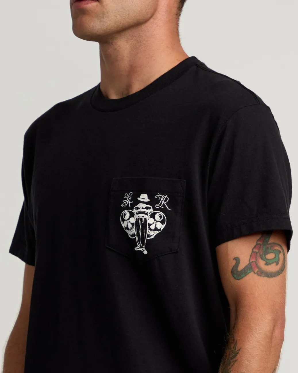 RVCA Tees / Tanks>INVISIBLE MAN T-SHIRT