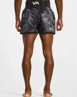 RVCA Shorts / Hybrids><noscript><img width=