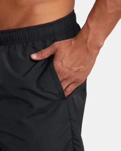 RVCA Shorts / Hybrids><noscript><img width=