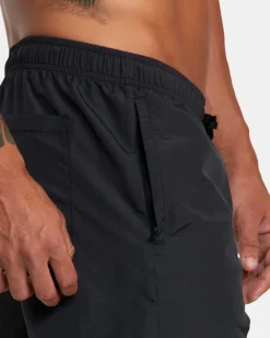 RVCA Shorts / Hybrids><noscript><img width=