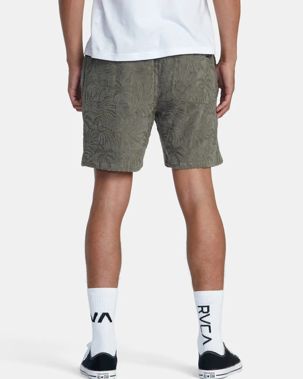 RVCA Shorts / Hybrids>PALMS DOWN 17" ELASTIC WAIST SHORTS