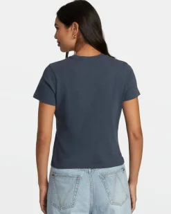 Women RVCA Tees / Tanks><noscript><img width=