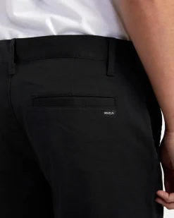 RVCA Shorts / Hybrids><noscript><img width=