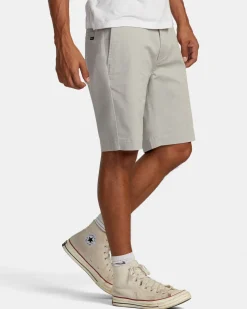 RVCA Shorts / Hybrids><noscript><img width=
